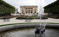 Dior отреставрирует деревню Марии-Антуанетты в Версале